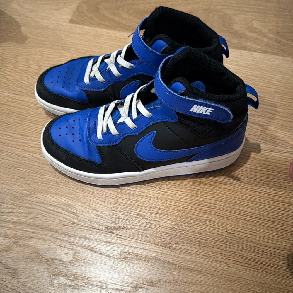 Boys Nike